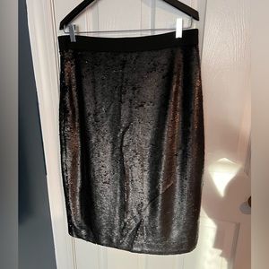 Banana Republic lined flip sequin pencil skirt